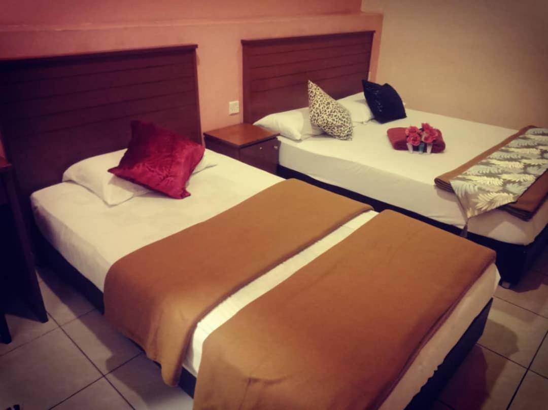 Weng Kong Homestay Slim River Exterior foto